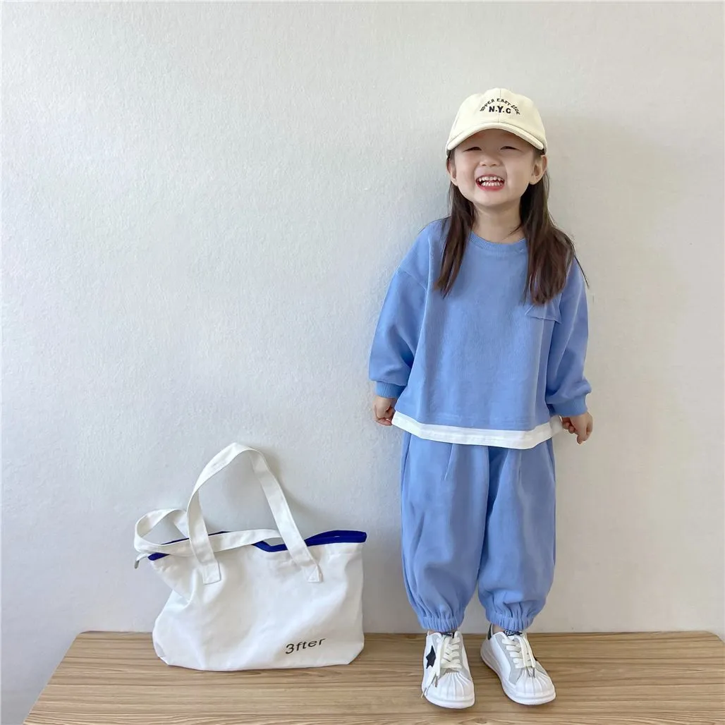 Blue & Grey Triangle Pocket Sweatshirt & Joggers Set for Girls