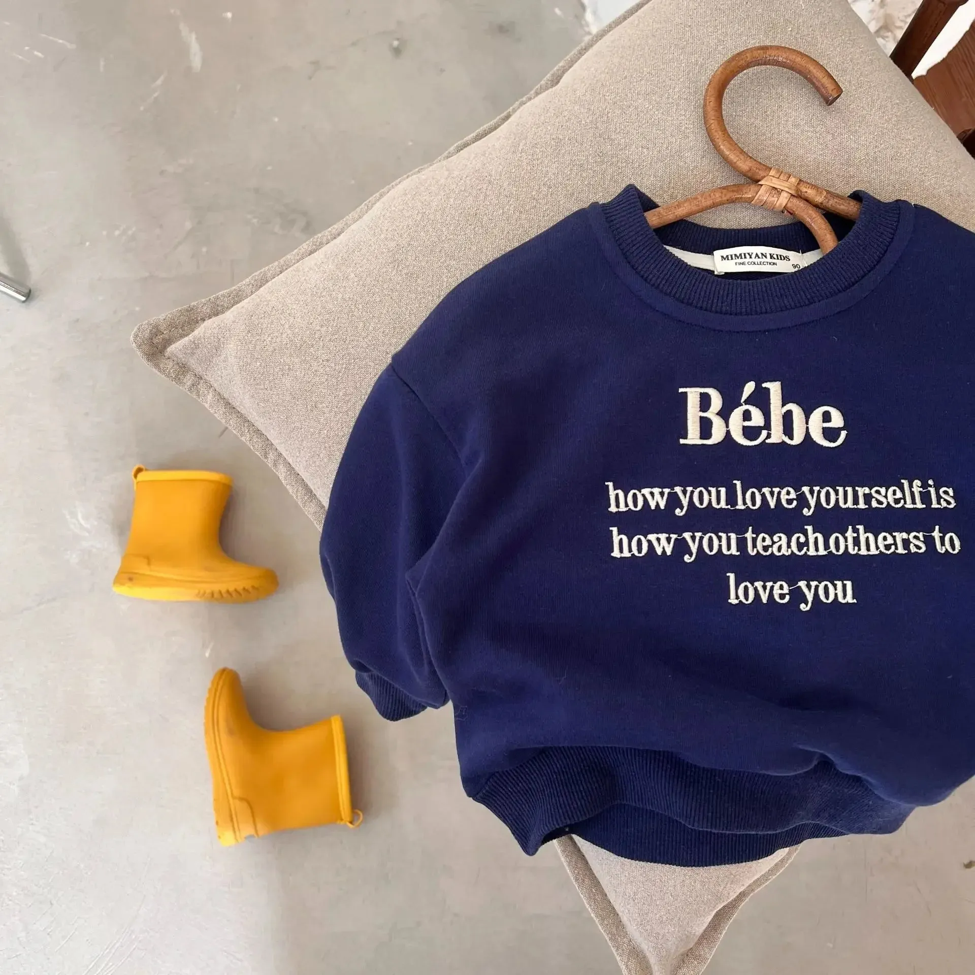 Children's Sweater 2023 Spring New Boys and Girls Alphabet Embroidery Sweater Baby round Neck Pullover Inner Wear