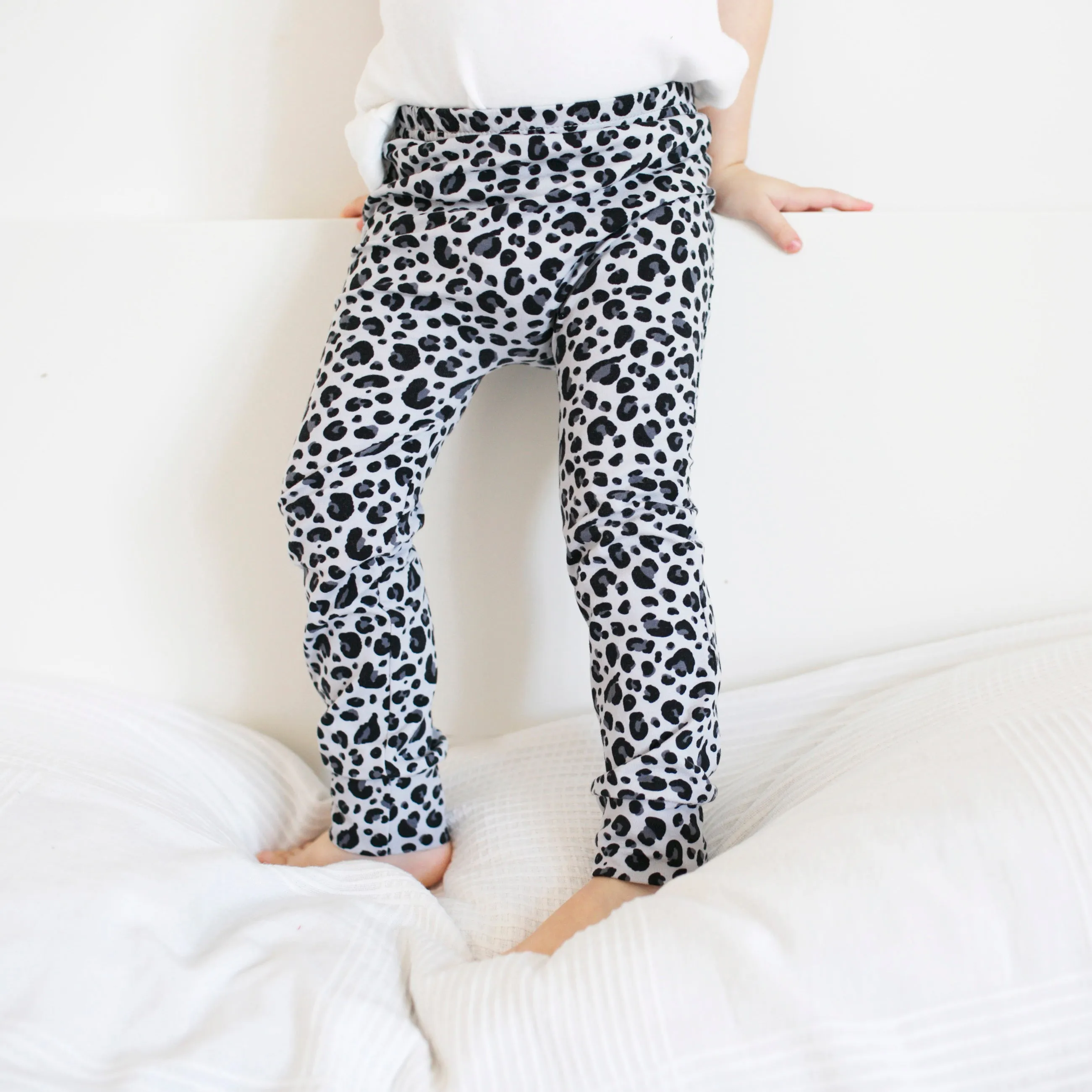 Grey Leopard Leggings 0-6 Years